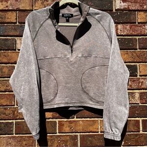 NWOT Vinyl Cropped Pull Over